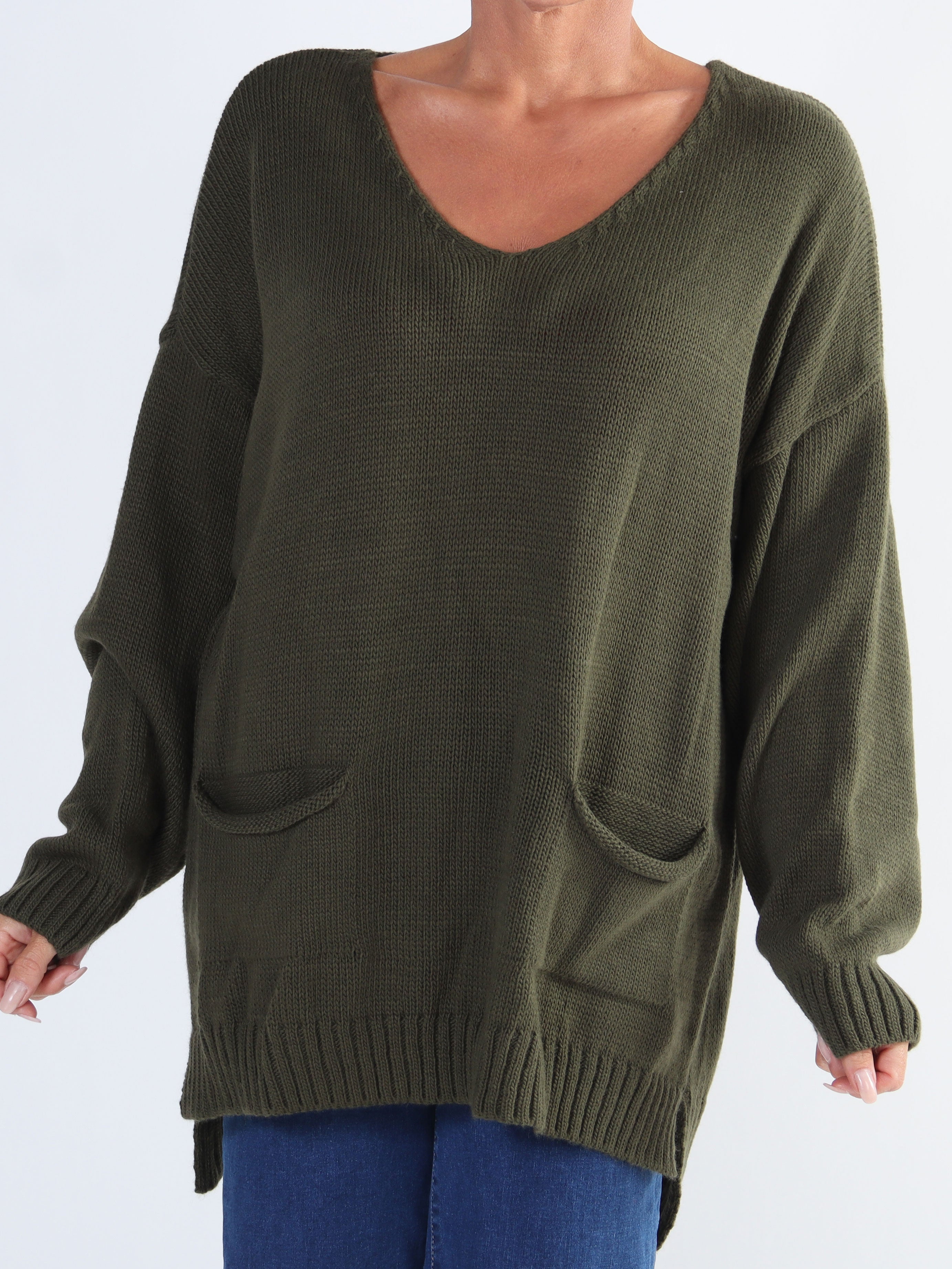 Shaima - Simpel plus sized tröja med fickor